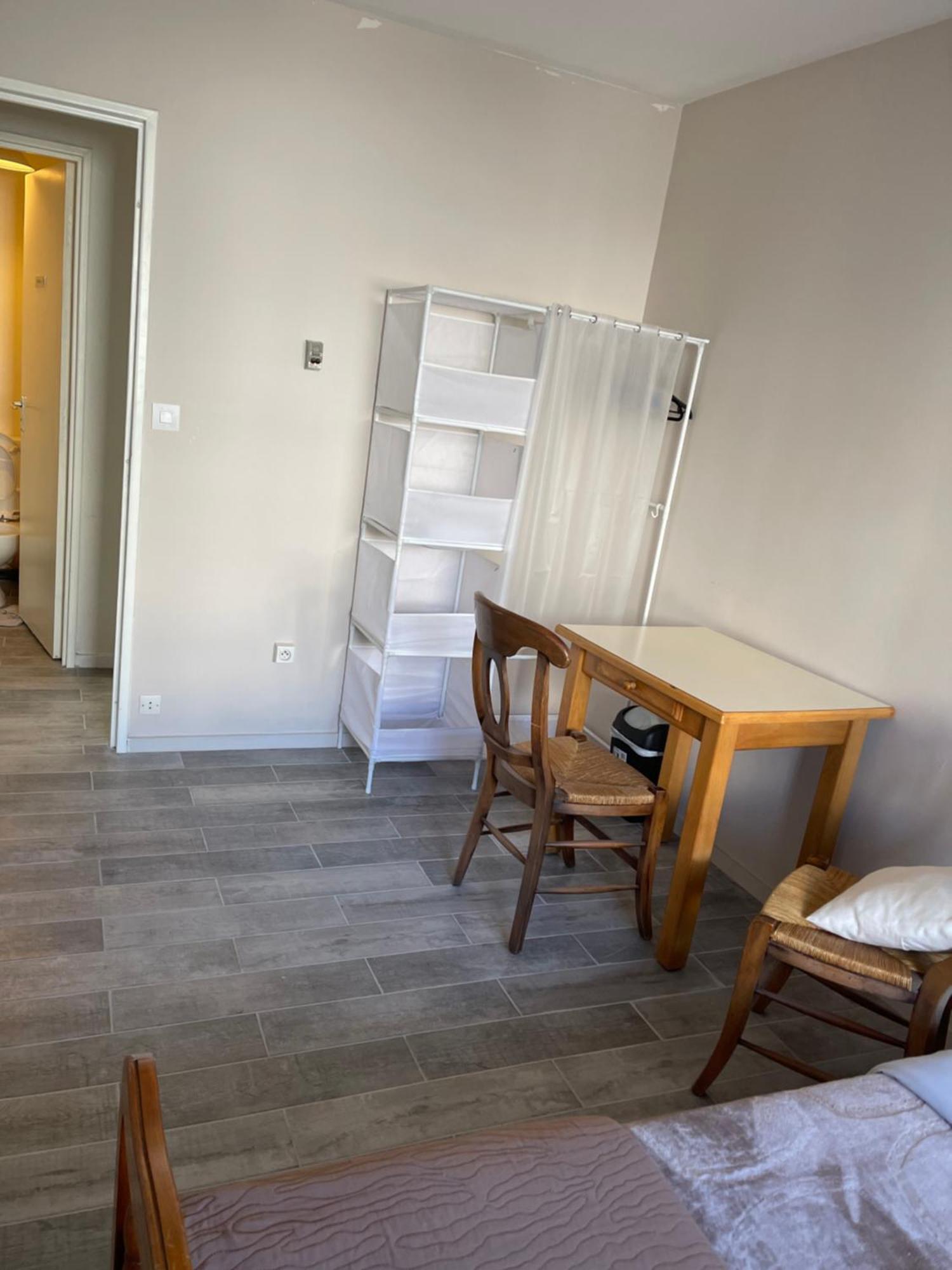 Appartement 3 Pieces Pour 1 A 5 Voyageurs Rillieux-la-Pape Exterior photo