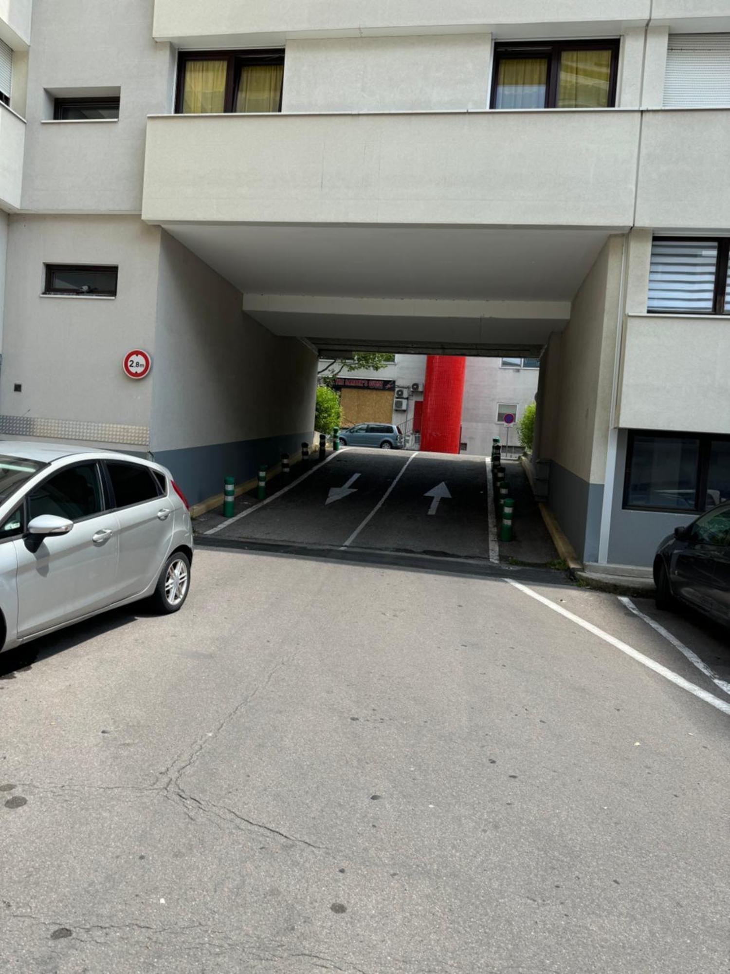 Appartement 3 Pieces Pour 1 A 5 Voyageurs Rillieux-la-Pape Exterior photo