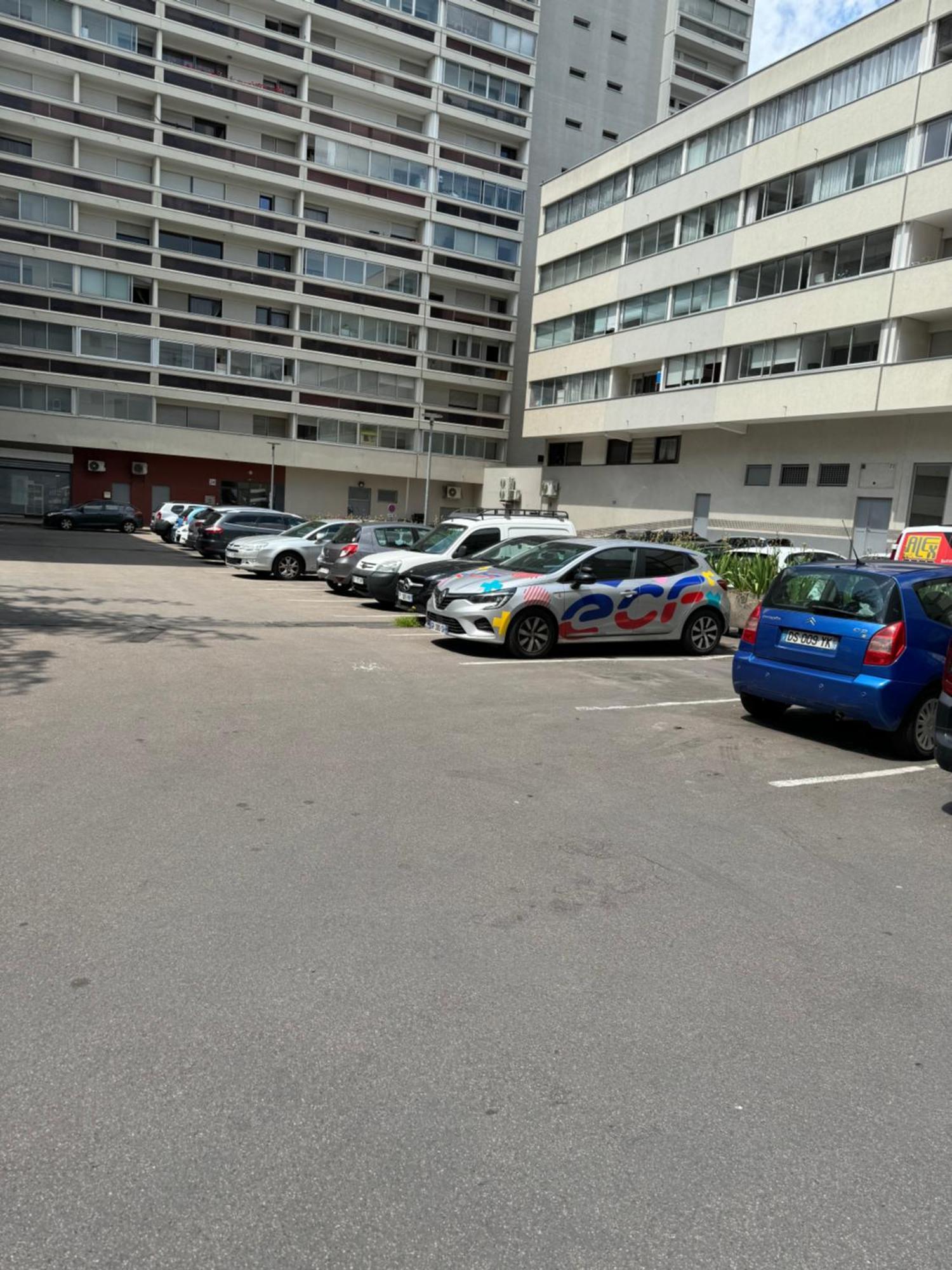 Appartement 3 Pieces Pour 1 A 5 Voyageurs Rillieux-la-Pape Exterior photo